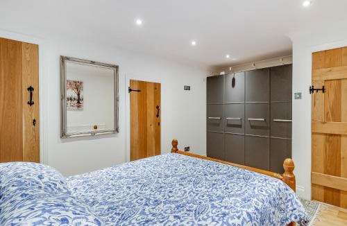 Cowbridge House | Quail Cottage - Uk46403