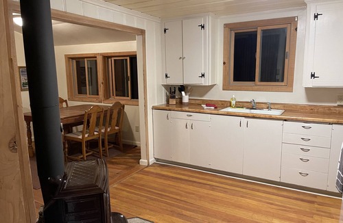 Blairsden-Graeagle Cabin | Quiet Cabin Retreat Nesteld in the Trees - 10 miles from Graeagle