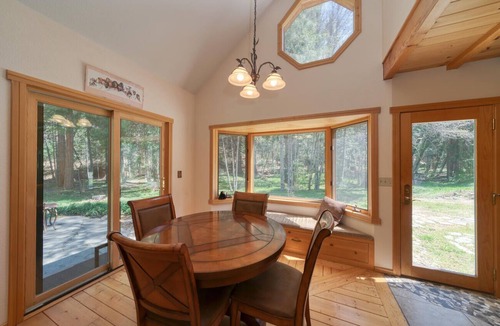 Quincy House | Quiet get away on a private creek. Hot tub, infrared sauna and massage table.