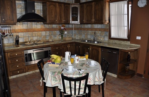 Valsequillo de Gran Canaria Ski Chalet | Relax, hiking, beaches, sports. I will need everything within walking distance.