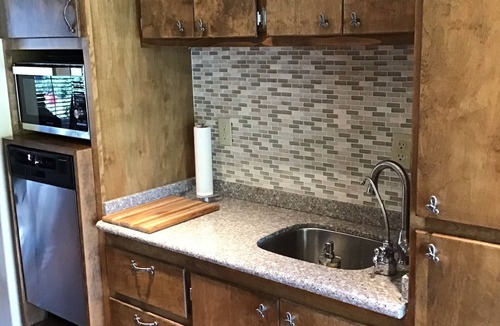 Auburn Apartment | River Nest