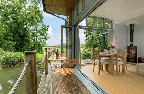 Martin Ski Chalet | Riverside Lodge and Camping Pod in the New Forest