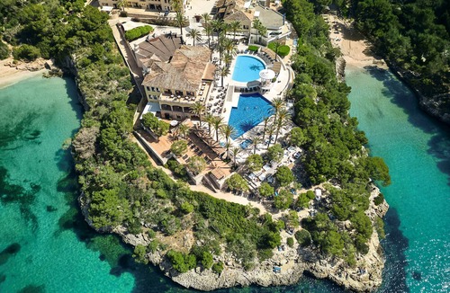 Cala Ferrera Hotel | ROBINSON CALA SERENA