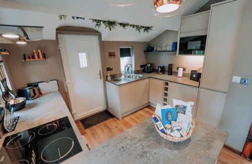 St Davids Cottage | Romantic, cosy central retreat for two in StDavids