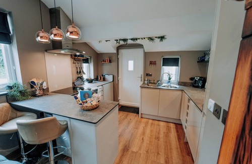 St Davids Cottage | Romantic, cosy central retreat for two in StDavids