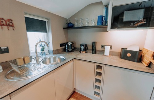 St Davids Cottage | Romantic, cosy central retreat for two in StDavids