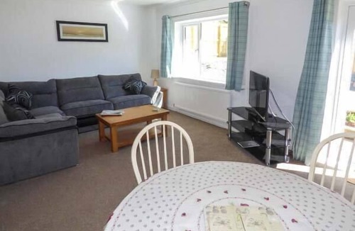 Penally Cottage | ROWAN, pet friendly, with a garden in Penally