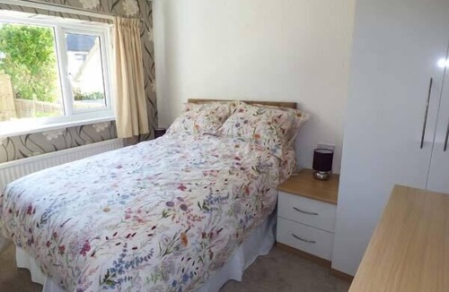 Penally Cottage | ROWAN, pet friendly, with a garden in Penally