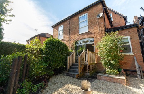 Moseley Apartment | RUBY Delightful Suite Moseley Mews, Birmingham By STAE-Homes