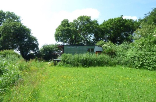 Cilgerran House | Rumenco, self contained 2 person, secluded/unique off grid glamping, own meadow!
