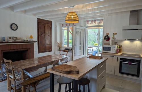 Saint-Mary Cottage | Rustic old mill with garden, WIFI and parking, pets allowed