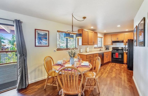 Kings Beach Condo | Sandy yard that backs to the Beach! Walk to town -Lakefront on the Beach