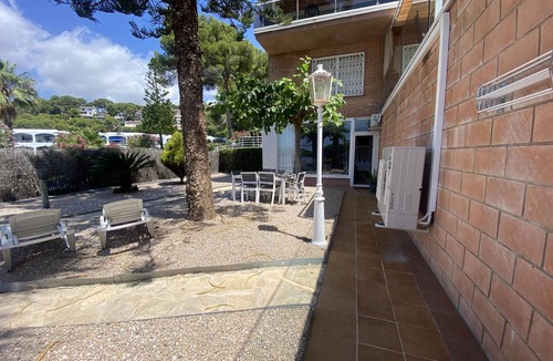 Tamarit House | Seafront apartment with views - NOR guests