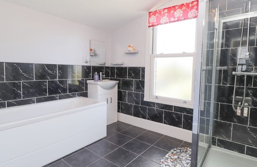 Ramsgate Cottage | SERENITY, pet friendly, country holiday cottage in Ramsgate, Kent