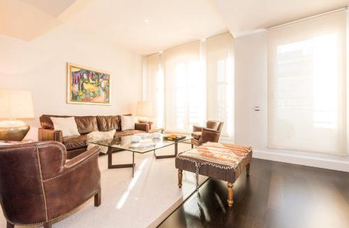 Castellana Apartment | Serrano I