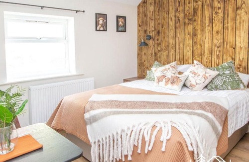 Dibden Purlieu Apartment | Sheep Room 11 -Peaceful Double - New Forest