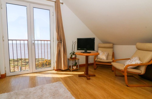 Morecambe Cottage | SHOREFIELDS ONE, pet friendly, country holiday cottage in Heysham