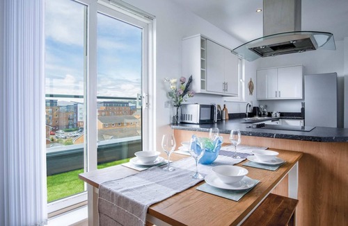 Llanelli Apartment | Skyline Duplex Penthouse - 3 Bedroom - Llanelli