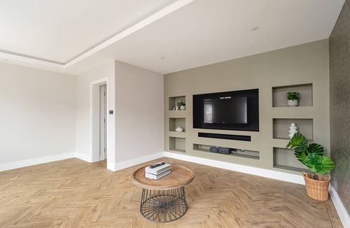 Barnet Apartment | Skyvillion -4bed Cozy Cockfosters Apt Mins To Tube