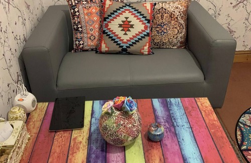 Birmingham Apartment | Sleeps 2 with Free Parking and Wi-Fi
