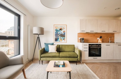 Finnieston Apartment | Sonder at Minerva Way | Superior Two-Bedroom Apartment w/Balcony