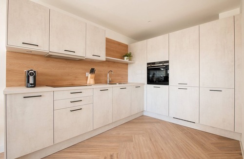 Finnieston Apartment | Sonder at Minerva Way | Superior One-Bedroom Apartment