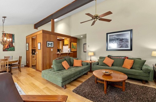 Graeagle Apartment | Sophisticated Remodel, Single Level, Fenced Yard