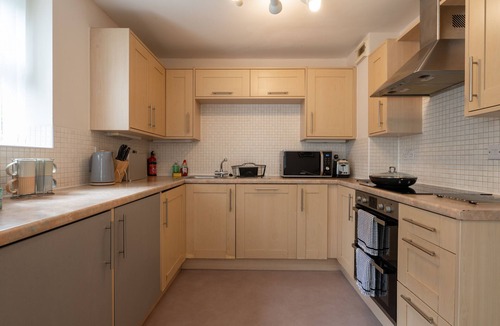 Olton Apartment | Spacious Apartment, Near to NEC and City Centre.