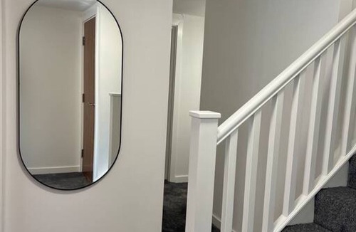 Larkhall Apartment | Spacious Duplex near Clapham