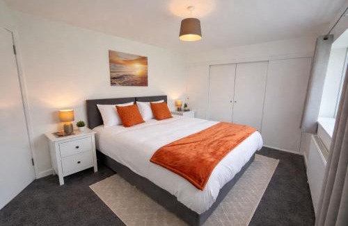 Yeovil Apartment | Spacious flat Contractors, Families, FREE Parking