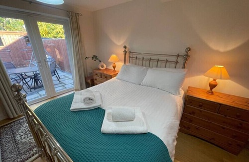 Cambridge House | Spacious House in Picturesque Madingley Village