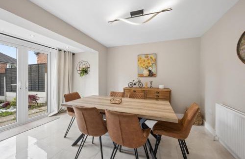 Kearsley House | Spacious Modern home in the heart of Whitefield - Private Driveway Parking