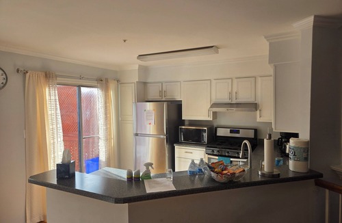 Germantown House | Spacious Quiet 3 Bedrooms Townhome in Germantown, MD (Free Parking)