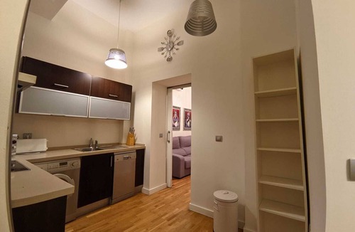 Encarnacion-Regina Apartment | Spinola Home · Spacious and renovated in the centre