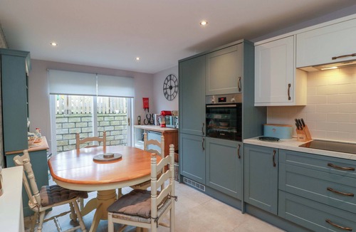 Whitsome House | SPRING COTTAGE, pet friendly, character holiday cottage in Chirnside