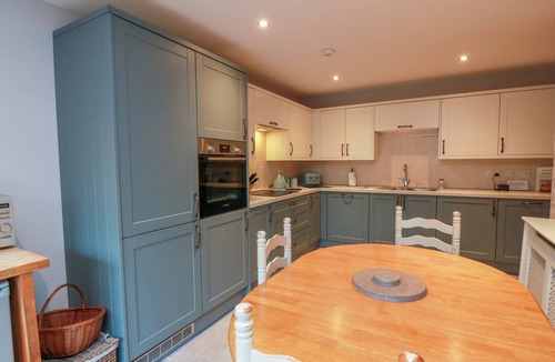 Whitsome House | SPRING COTTAGE, pet friendly, character holiday cottage in Chirnside