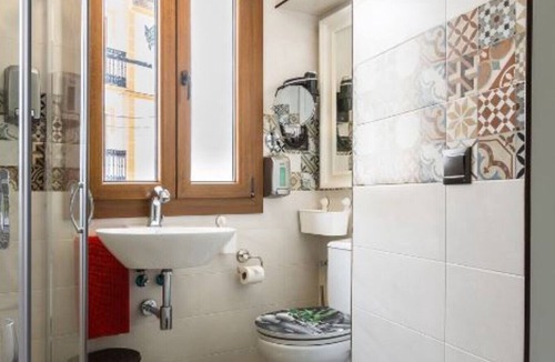 Competa Hotel | Standard double room with bathroom, air conditioning, free Wifi, Smart TV