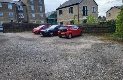 Lancaster House | Station Guesthouse - Self entry via keypad inc parking