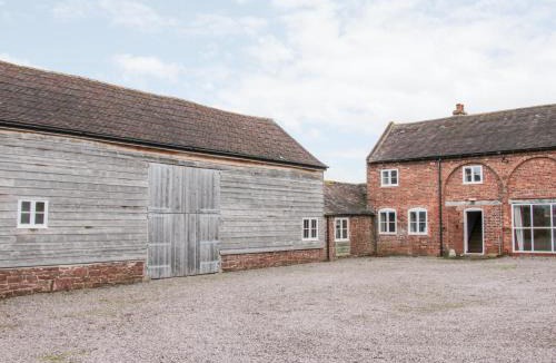 Eaton Mascott House | Stockbatch Granary at Pitchford Estate