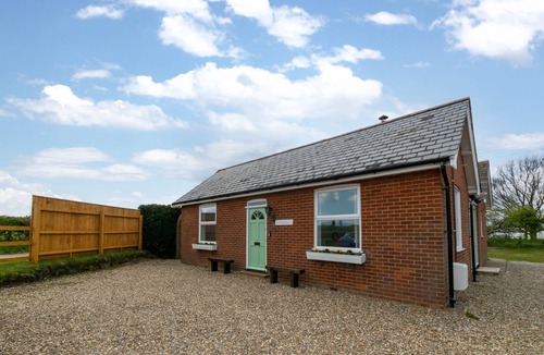 Knodishall House | Stonehurst - Three Bedroom House, Sleeps 5