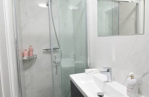 Earl's Court Apartment | Studio - Chelsea - Central London