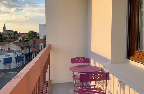 Rochefort Apartment | Studio Colonel à Rochefort - Proche Thermes + Parking privé 🚗