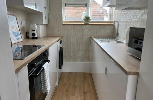 Stansted Apartment | Stunning and Peaceful 2 bed Flat 10 mins from Stansted Airport