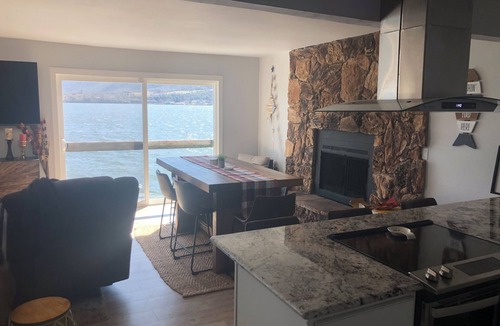 Clearlake House | Stunning Lakefront Retreat with Breathtaking Views of Mount Konocti