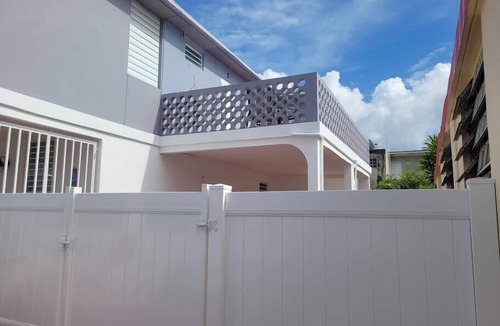 Levittown Apartment | Sunset Private Studio