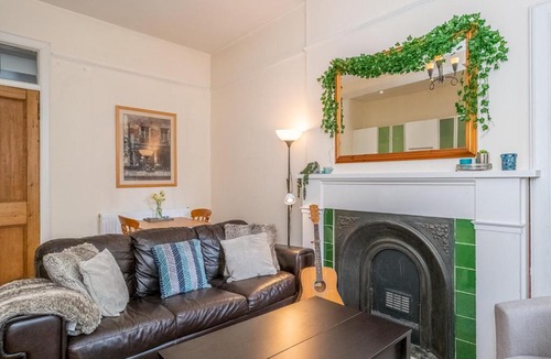 West End Apartment | Superb 1 Bed Flat in Traditional Victorian Building - Pass the Keys