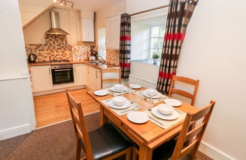 Llys Y Fran Cottage | Swallows Cottage, Maenclochog