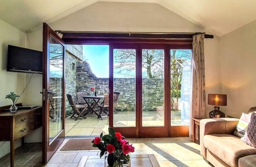 Fivelanes Cottage | Ta Mill Dairy Cottage in a Stunning Retreat