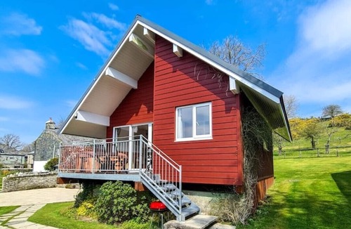 Fivelanes Ski Chalet | Ta Mill Meadowview Chalet 1 in a Stunning Retreat
