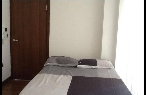 Island Gardens Bed & Breakfast | Tara house, cozy shared home in London